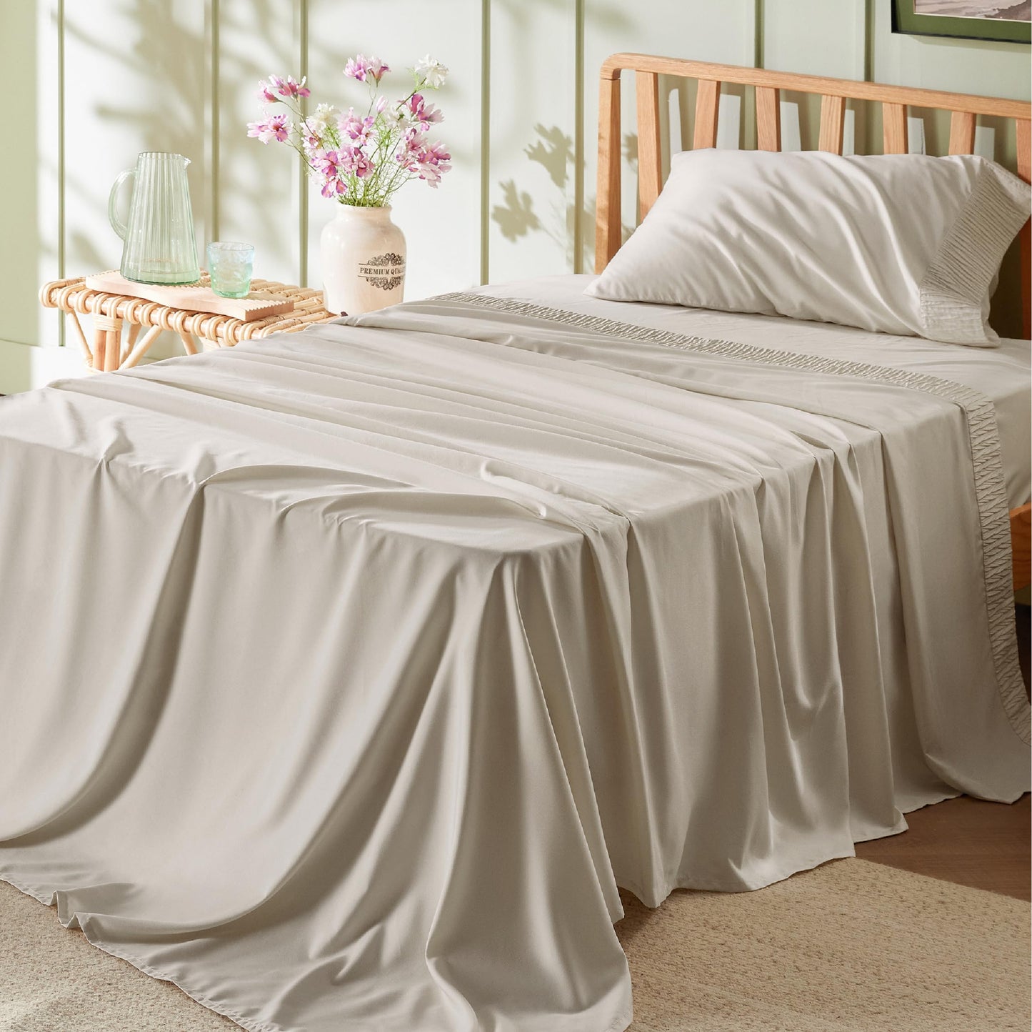 Bedsure Twin Sheets Set Grey - Soft Twin Bed Sheets, 3 Pieces Hotel Luxury Twin Sheets, Easy Care Polyester Microfiber Cooling Bed Sheet Set