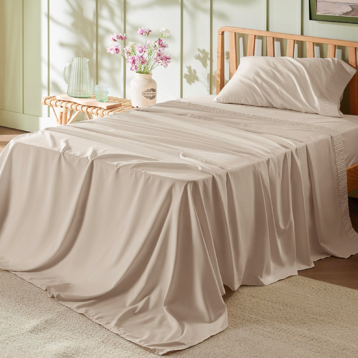 Bedsure Twin Sheets Set Grey - Soft Twin Bed Sheets, 3 Pieces Hotel Luxury Twin Sheets, Easy Care Polyester Microfiber Cooling Bed Sheet Set