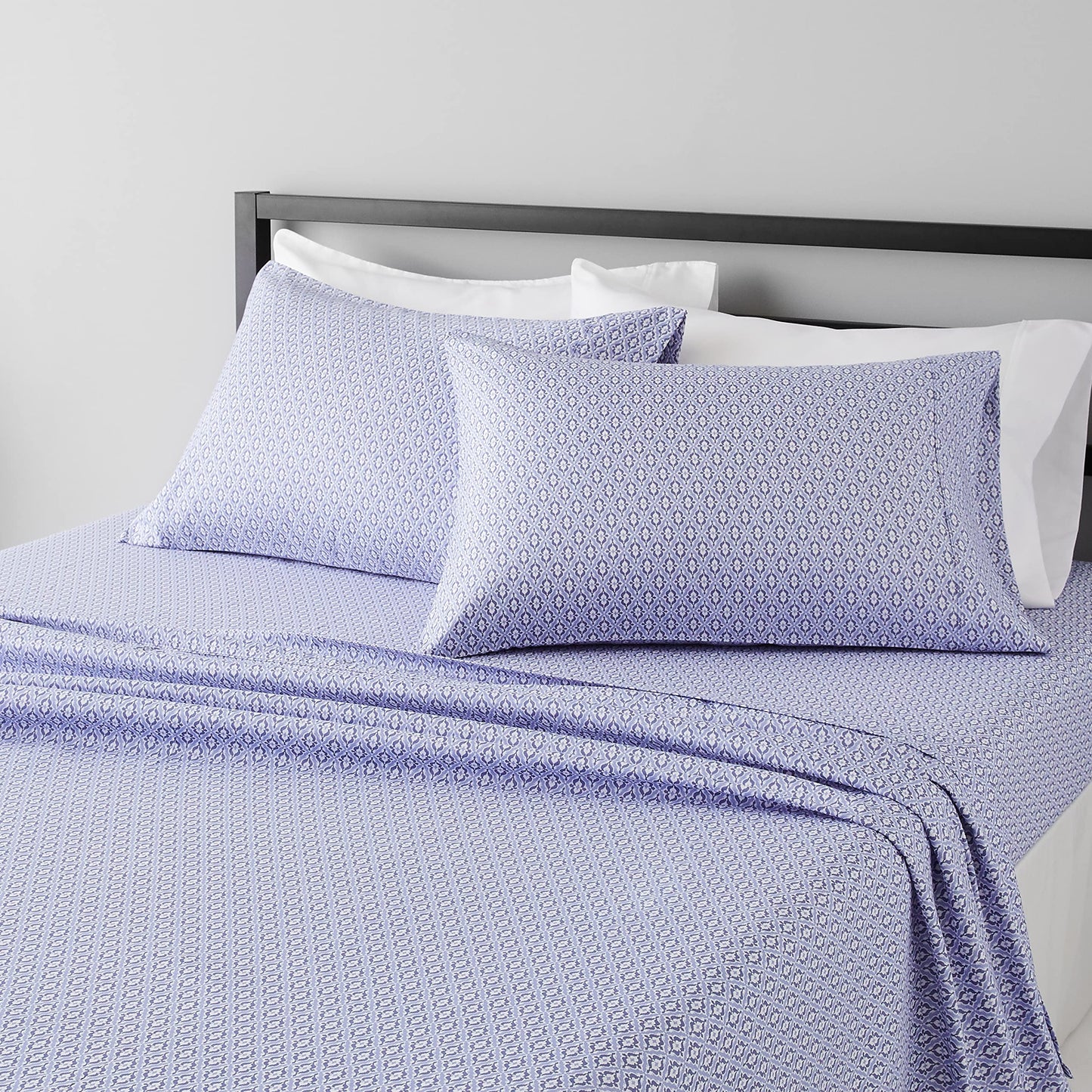 Amazon Basics Lightweight Super Soft, Breathable Easy Care Microfiber 3 Piece Bed Sheet Set with 14-Inch Deep Pockets, Twin, Dark Gray, Solid
